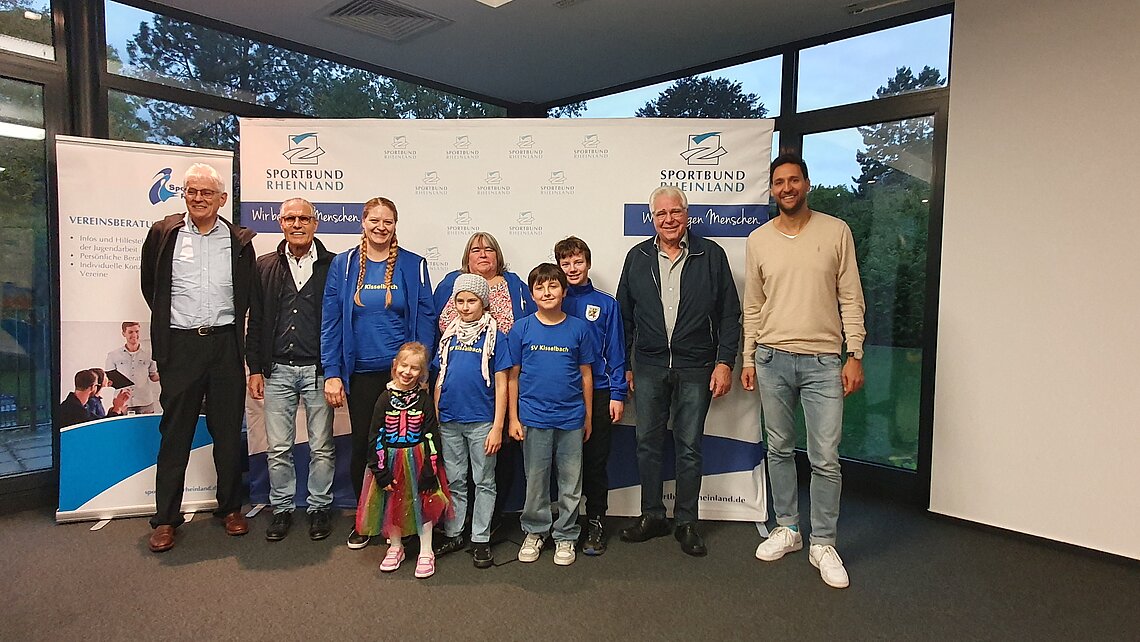 Buntes Feuerwerk an Freizeitimpressionen